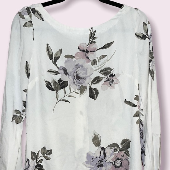 Dynamite Longsleeve Floral Top - Picture 1 of 4